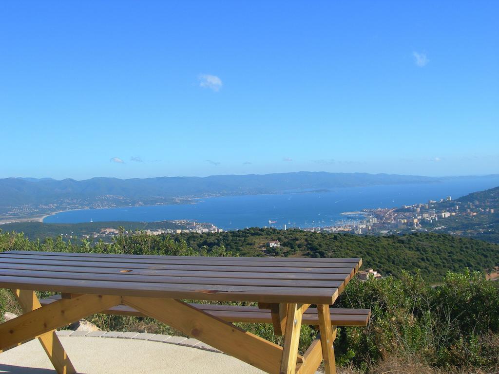 Gites Sassone, Vue Panoramique Sur Ajaccio Et La Mer Alata Phòng bức ảnh