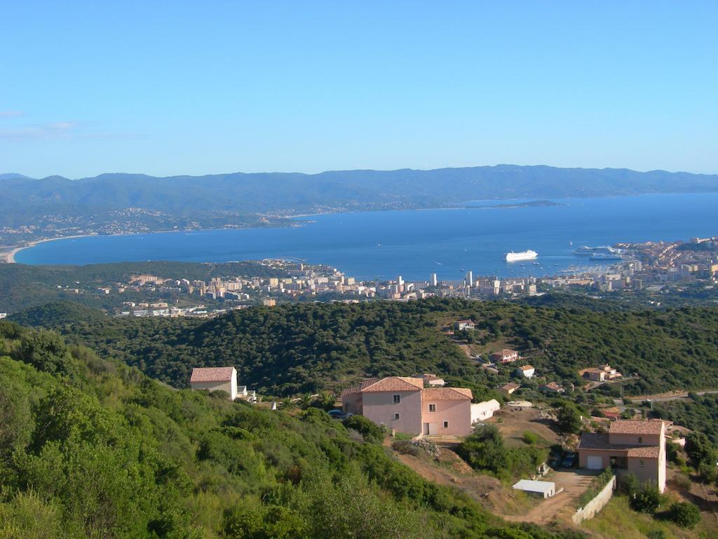 Gites Sassone, Vue Panoramique Sur Ajaccio Et La Mer Alata Phòng bức ảnh