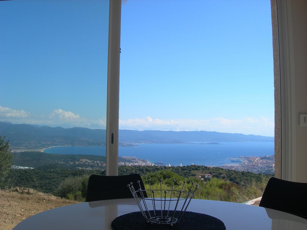 Gites Sassone, Vue Panoramique Sur Ajaccio Et La Mer Alata Phòng bức ảnh