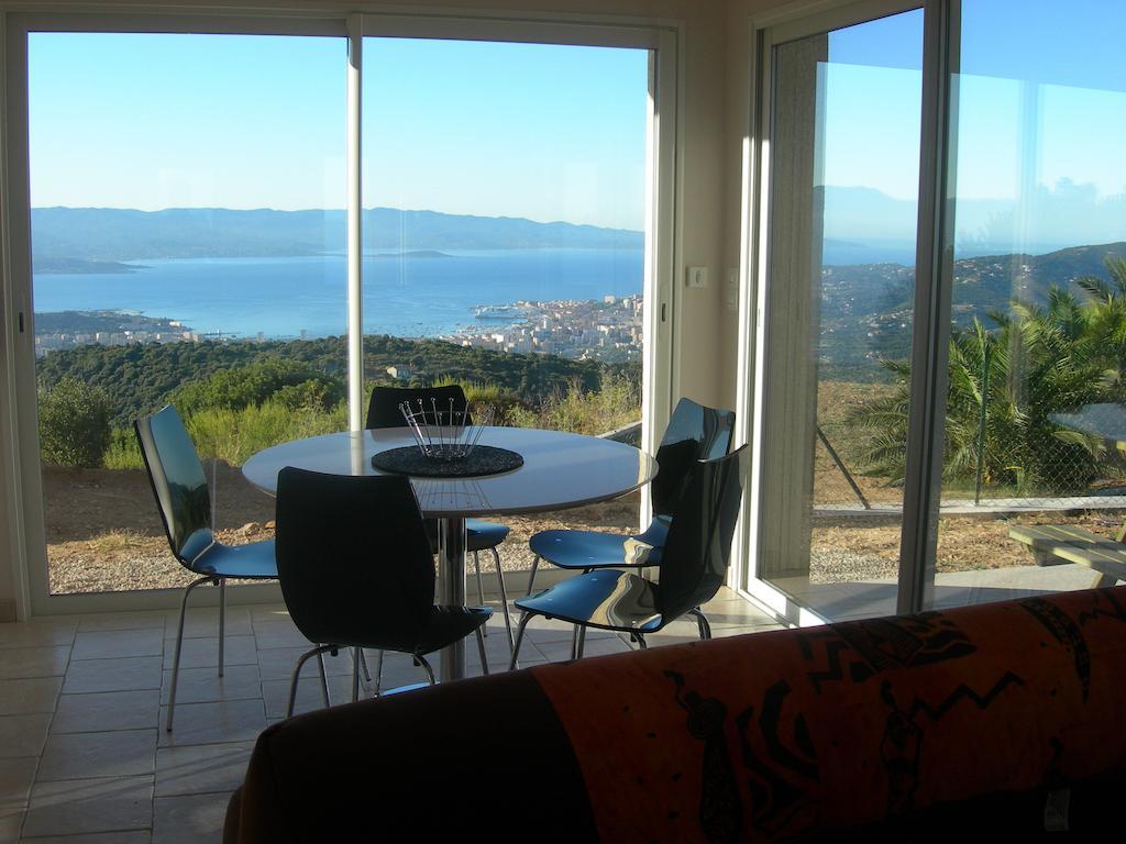 Gites Sassone, Vue Panoramique Sur Ajaccio Et La Mer Alata Phòng bức ảnh
